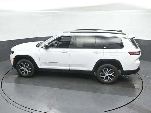 Used 2024 Jeep Grand Cherokee L Limited w/ Luxury Tech Group II AWD/4WD image 38