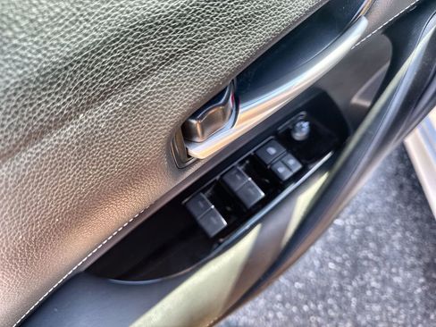 Used 2023 Toyota Corolla SE image 22