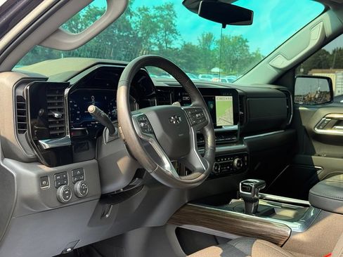 Used 2023 Chevrolet Silverado 1500 RST AWD/4WD image 25