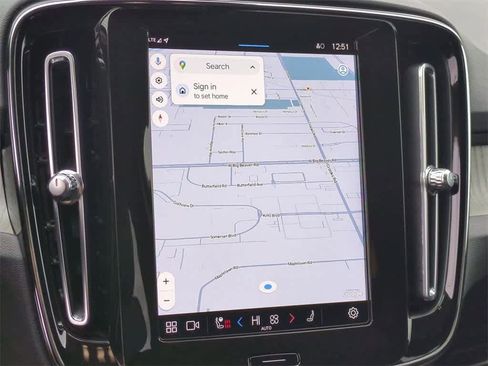 Used 2023 Volvo XC40 B5 Core w/ Convenience Package image 20