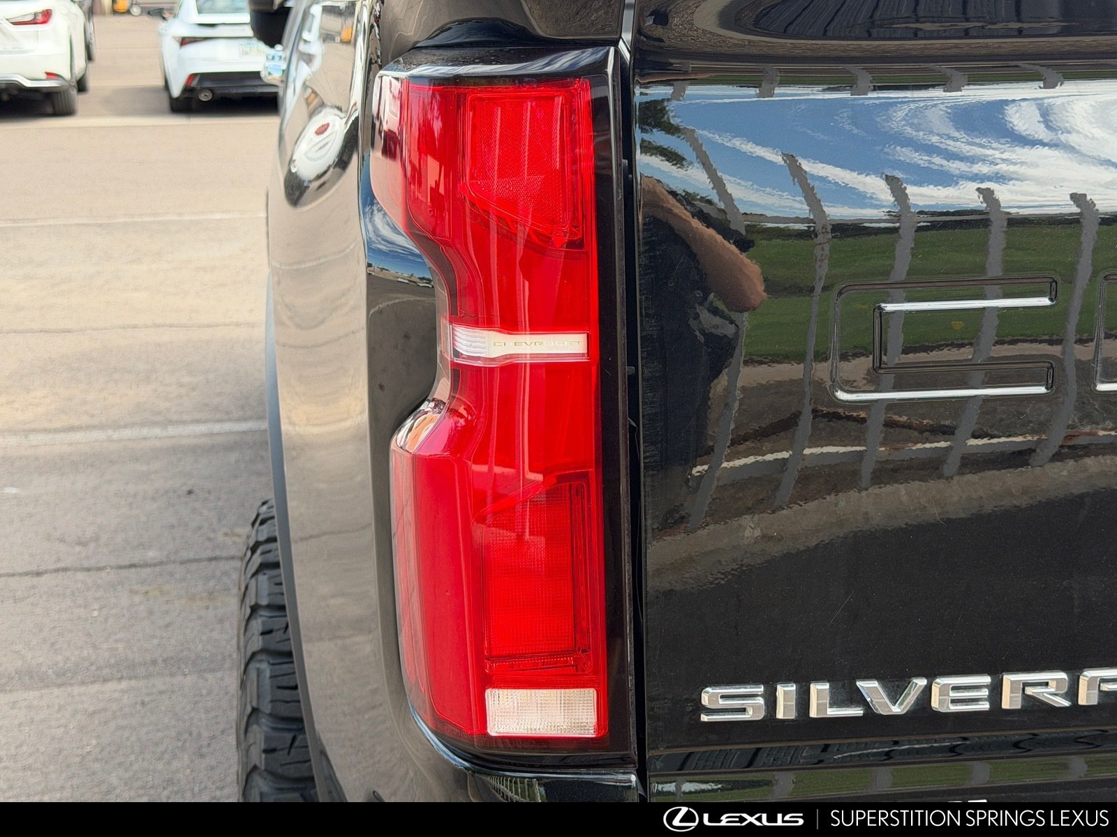 Used 2025 Chevrolet Silverado 2500 High Country AWD/4WD image 9