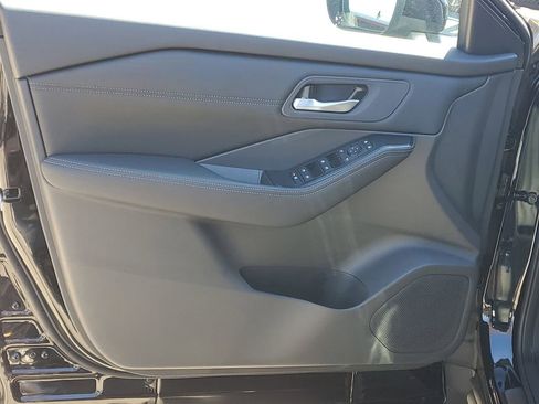 New 2026 Nissan Rogue SV AWD/4WD image 8