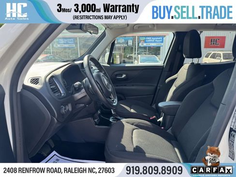 Used 2018 Jeep Renegade Altitude w/ UConnect 8.4 Nav Group image 12