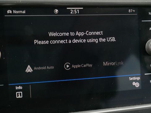 Certified 2023 Volkswagen Taos SEL AWD/4WD image 30