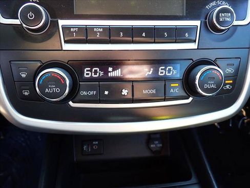 Used 2017 Nissan Altima 2.5 SV FWD image 17