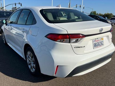 Certified 2020 Toyota Corolla LE FWD image 6