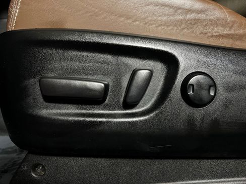 Certified 2020 Toyota Sienna Limited Premium image 13