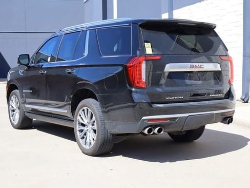 Used 2021 GMC Yukon Denali w/ Denali Premium Package AWD/4WD image 3
