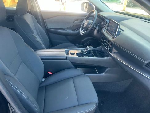 Used 2023 Nissan Rogue S AWD/4WD image 19