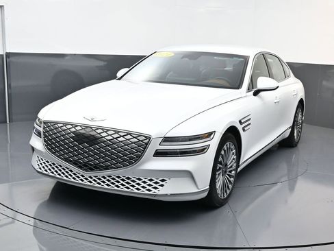 Used 2024 Genesis G80 image 7