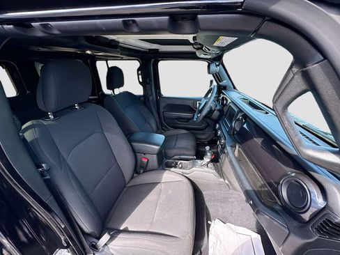 Used 2023 Jeep Wrangler Sport image 32