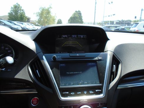 Used 2020 Acura MDX SH-AWD image 18
