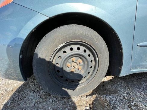 Used 2009 Toyota Sienna CE image 11