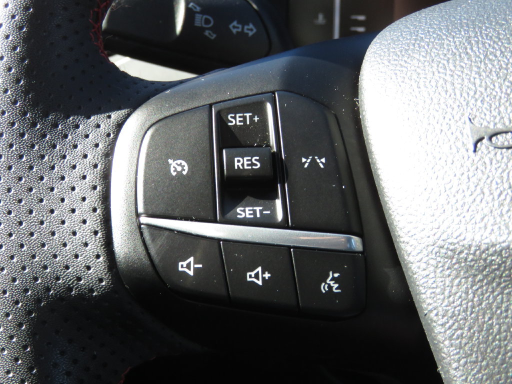 Used 2023 Ford Escape ST-Line AWD/4WD image 22