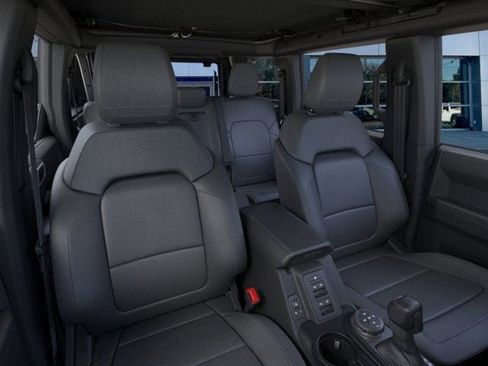 New 2025 Ford Bronco Badlands image 10