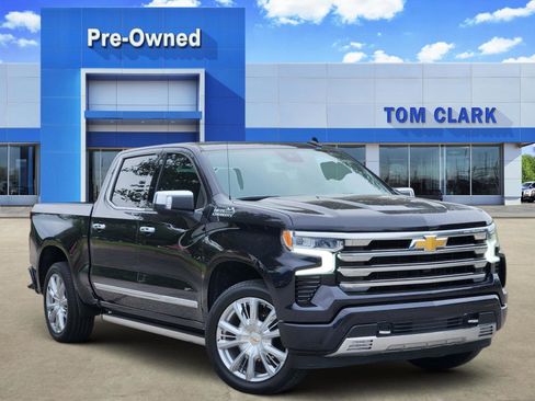 Used 2024 Chevrolet Silverado 1500 High Country w/ High Country Premium Package AWD/4WD image 1
