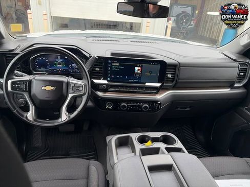 Used 2023 Chevrolet Silverado 1500 LT AWD/4WD image 13
