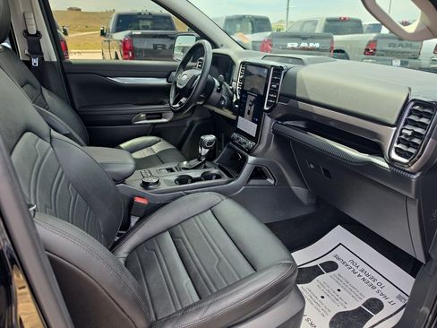 Used 2025 Ford Ranger Lariat w/ Black Appearance Package AWD/4WD image 22