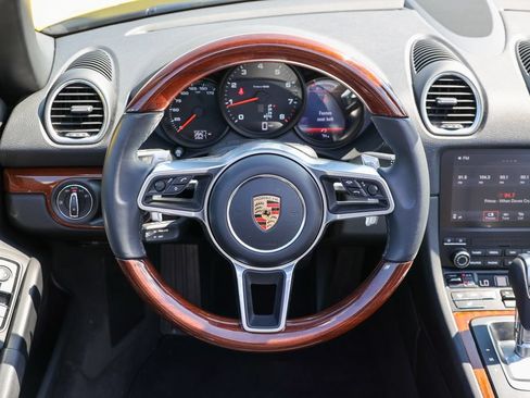 Certified 2024 Porsche 718 Boxster RWD image 59