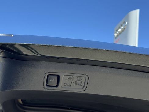 Used 2023 Lincoln Navigator Black Label image 18