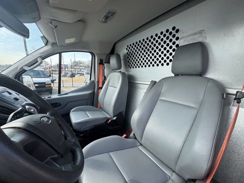 Used 2016 Ford Transit 150 130 Low Roof image 6