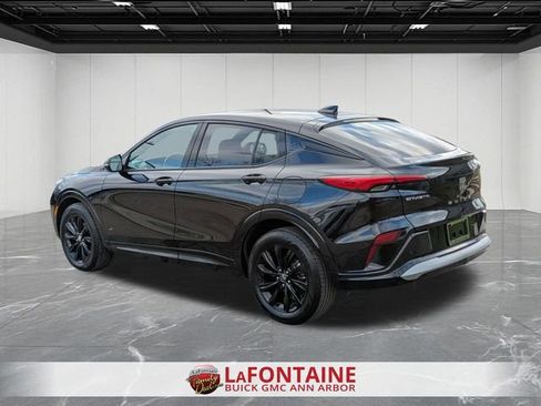 Certified 2025 Buick Envista Sport Touring FWD image 3