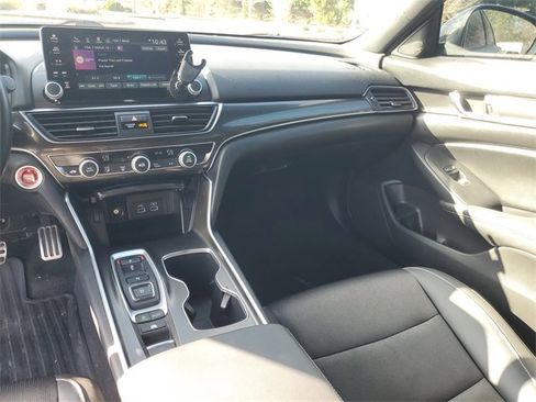Certified 2022 Honda Accord Sport image 10