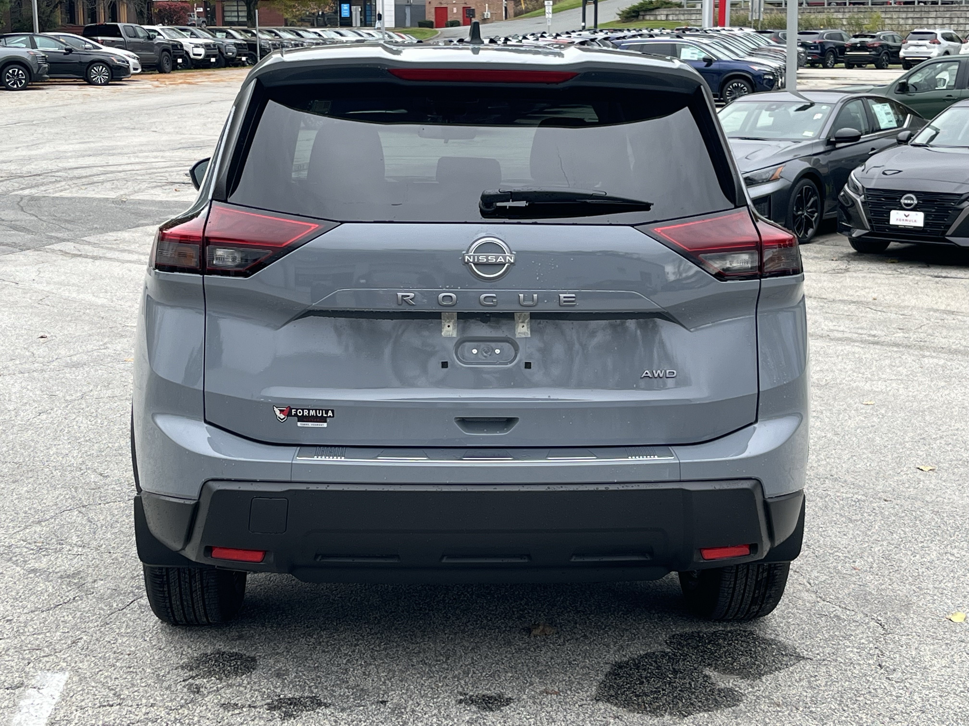 New 2027 Nissan Rogue SV w/ Cold Weather Package AWD/4WD image 6