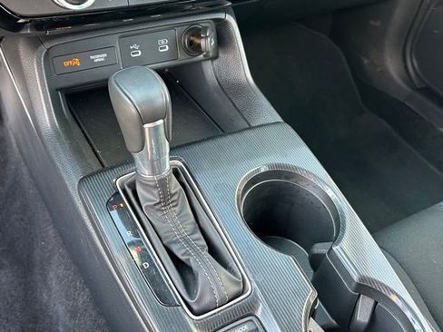 Used 2025 Honda Civic Sport image 25