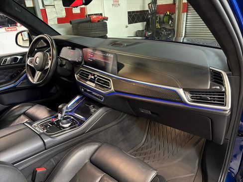 Used 2020 BMW X5 M Competition w/ Executive Package AWD/4WD image 17