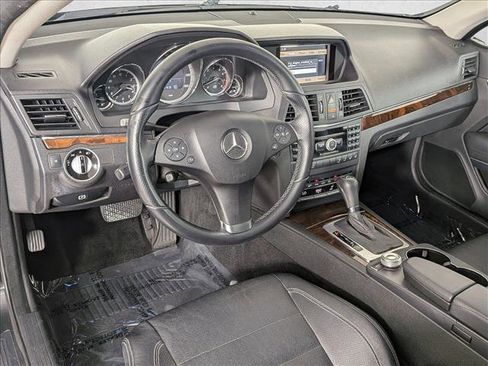 Used 2011 Mercedes-Benz E 350 Cabriolet image 4