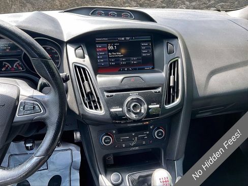 Used 2015 Ford Focus ST w/ Equipment Group 402A FWD image 4