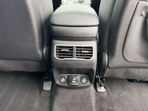 Used 2021 Hyundai Santa Fe Limited FWD image 21