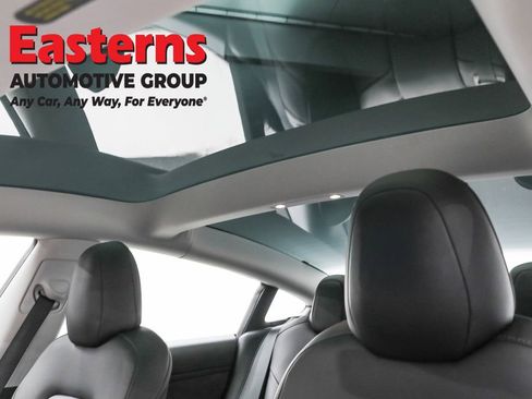 Used 2021 Tesla Model 3 Long Range image 33