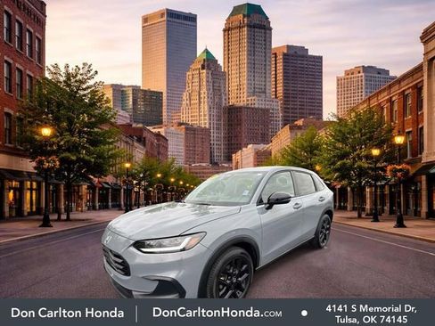 Used 2024 Honda HR-V Sport image 3