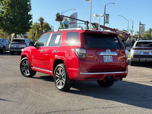 Certified 2018 Toyota 4Runner Limited RWD image 5