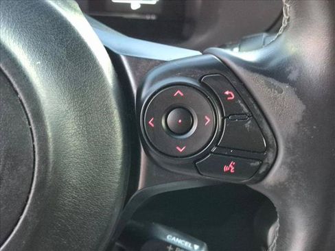 Used 2023 Toyota GR86 RWD image 12
