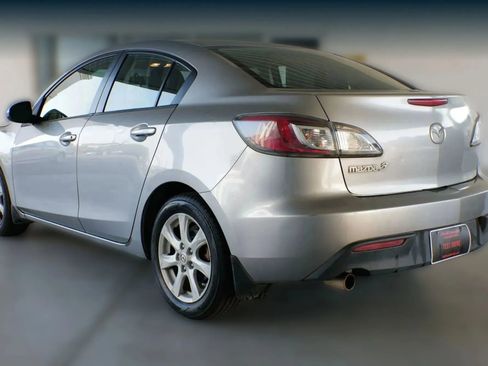 Used 2011 MAZDA MAZDA3 i Touring image 9