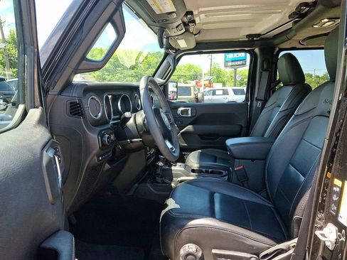 Used 2023 Jeep Wrangler Unlimited Sahara w/ Cold Weather Group AWD/4WD image 15