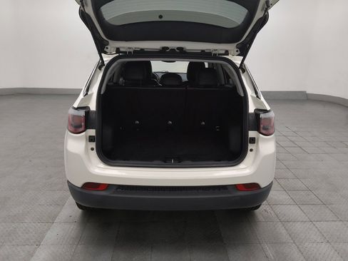 Used 2018 Jeep Compass Latitude w/ Popular Equipment Group FWD image 29
