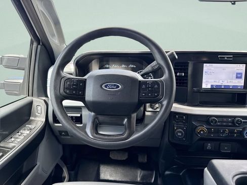 Certified 2025 Ford F350 XL AWD/4WD image 19