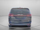 Used 2021 Chrysler Pacifica Pinnacle image 3