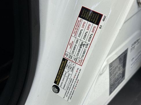 Used 2017 Nissan Rogue SL w/ SL Premium Package image 51