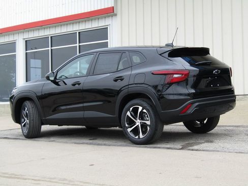 New 2026 Chevrolet Trax RS FWD image 10