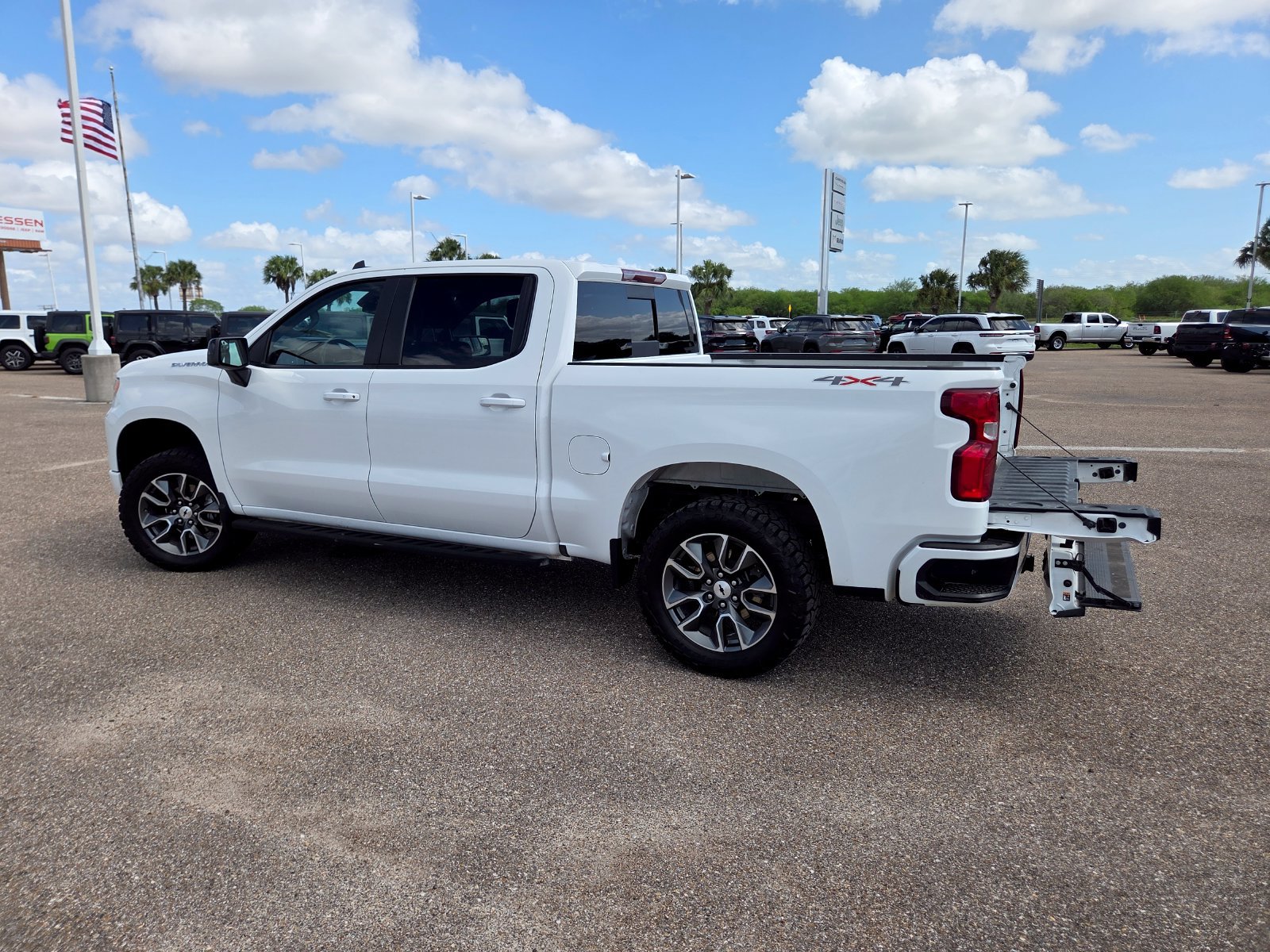 Used 2023 Chevrolet Silverado 1500 RST w/ All Star Edition Plus AWD/4WD image 7