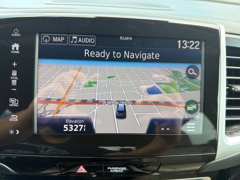 Used 2018 Honda Pilot Elite image 19