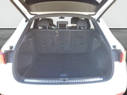 Used 2020 Audi Q3 2.0T Premium Plus w/ Premium Plus Package AWD/4WD image 8