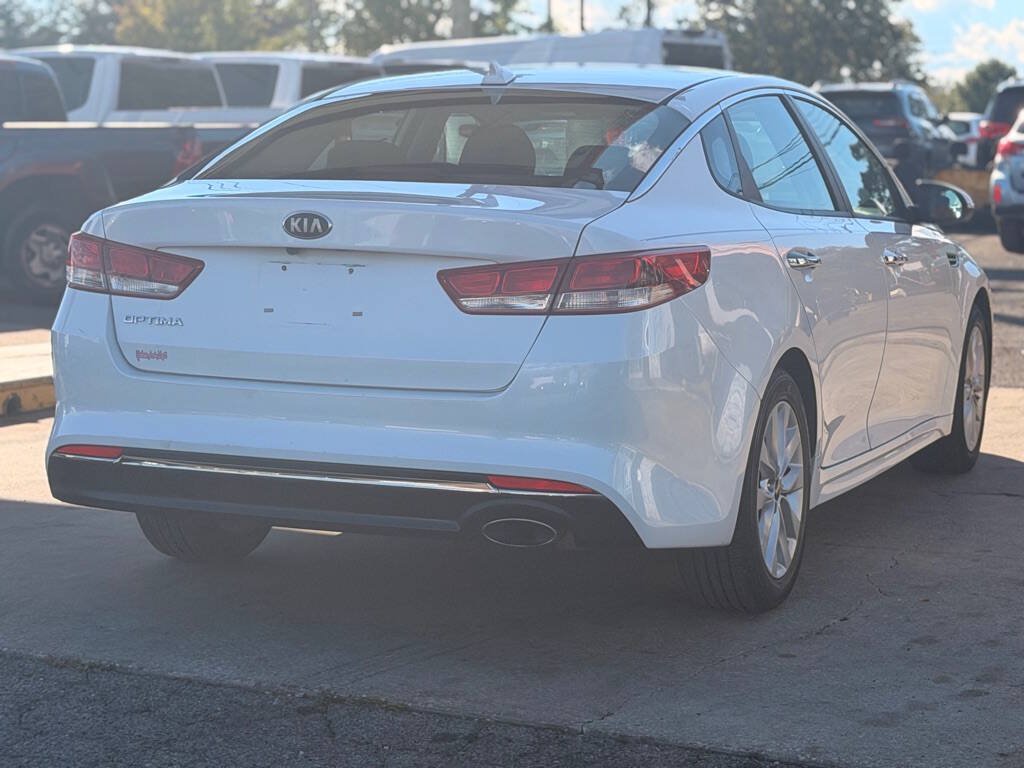 Used 2016 Kia Optima LX FWD image 10