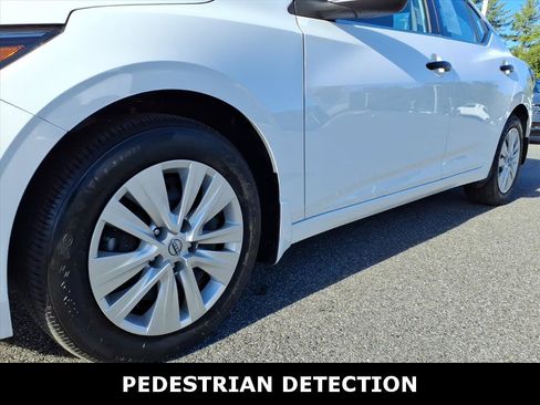 Used 2025 Nissan Sentra S FWD image 8