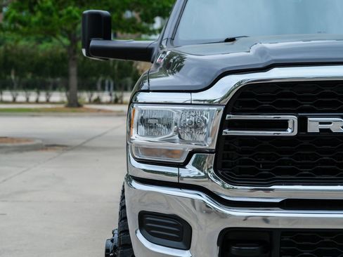 Used 2022 RAM 3500 Tradesman image 5